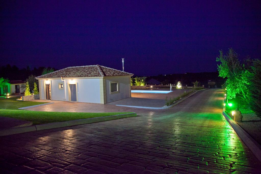 Ameadros Resort Mantzavináta Eksteriør billede